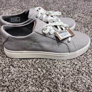 Women’s Toms Kameron Sneaker